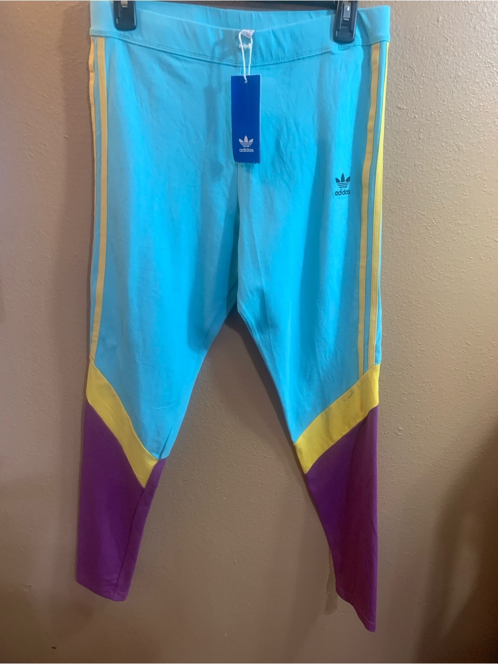 Adidas Trefoil Purple, Blue & Yellow Colorblock T-Shirt & Leggings Set L - NWT - Picture 6 of 9